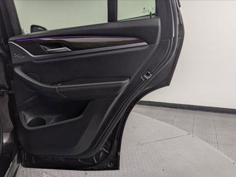 Used 2024 BMW X3 sDrive30i image 19