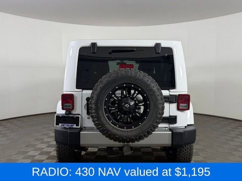 Used 2018 Jeep Wrangler Unlimited Sahara w/ Connectivity Group AWD/4WD image 7