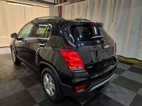 Used 2020 Chevrolet Trax LT w/ LT Convenience Package FWD image 4