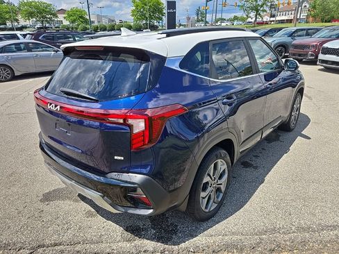 Used 2024 Kia Seltos S AWD/4WD image 3