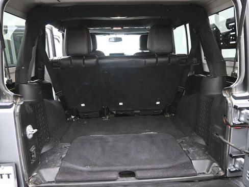 Used 2016 Jeep Wrangler Unlimited Sahara w/ Connectivity Group image 2