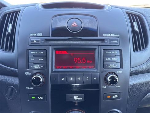 Used 2012 Kia Forte EX image 25