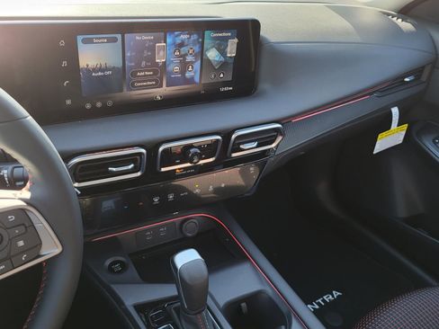 New 2026 Nissan Sentra SR w/ Floor Mat Package image 3