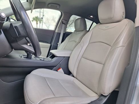 Used 2023 Cadillac XT4 Premium Luxury image 21