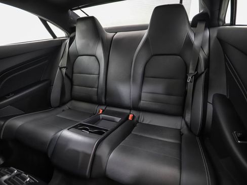 Used 2015 Mercedes-Benz E 400 4MATIC Coupe image 18