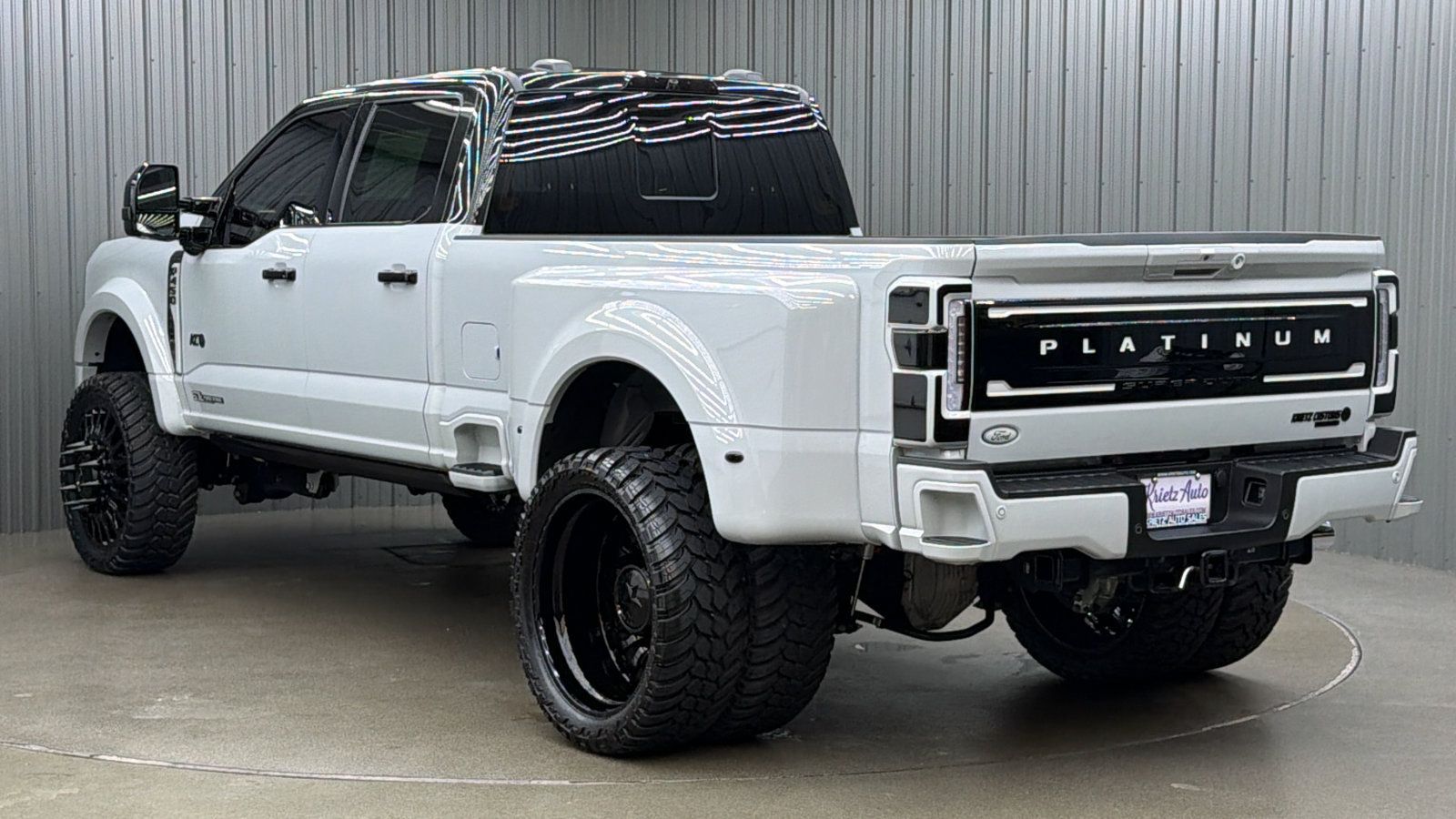 Used 2026 Ford F450 Platinum w/ Platinum Plus Package AWD/4WD image 3