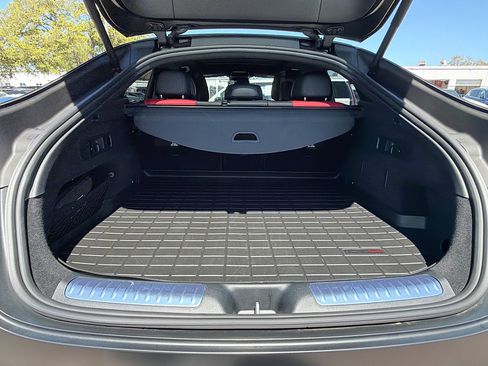 Used 2025 Mercedes-Benz GLC 300 4MATIC image 12