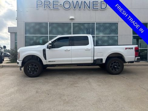Used 2023 Ford F250 Lariat w/ Sport Appearance Package AWD/4WD image 1