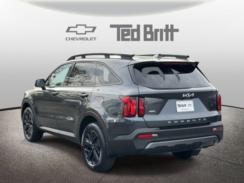 Used 2022 Kia Sorento S image 6