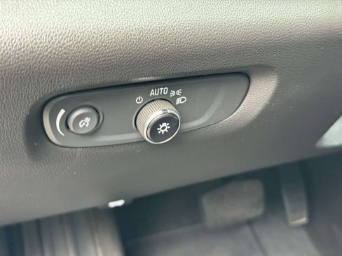 Used 2023 Chevrolet Equinox LT AWD/4WD image 18