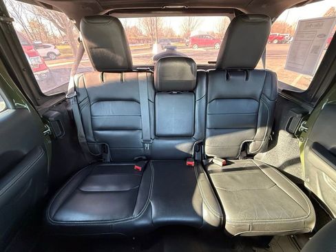 Used 2021 Jeep Wrangler Unlimited Sahara image 23