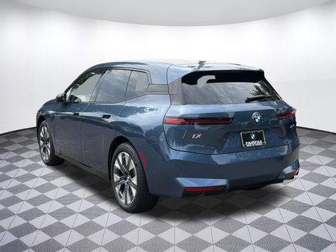 Used 2026 BMW iX xDrive60 AWD/4WD image 3