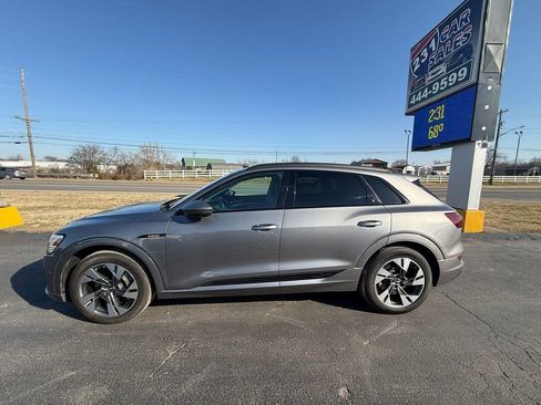 Used 2023 Audi e-tron Premium w/ Convenience Plus Package image 6