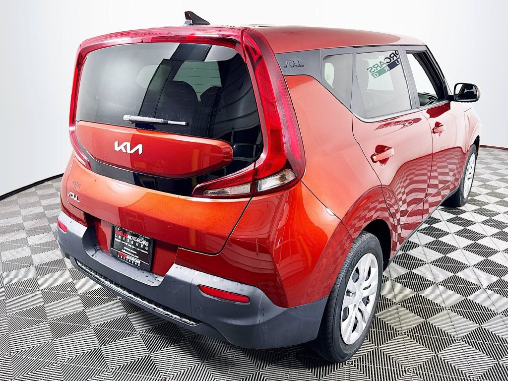 Used 2022 Kia Soul LX FWD image 7