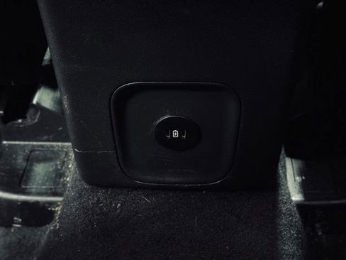 Used 2024 Ford Escape ST-Line image 22