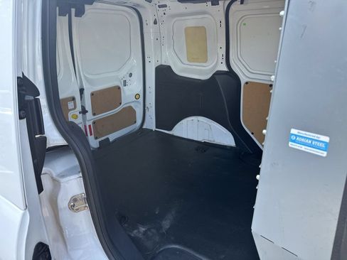 Used 2015 Ford Transit Connect XL FWD image 10