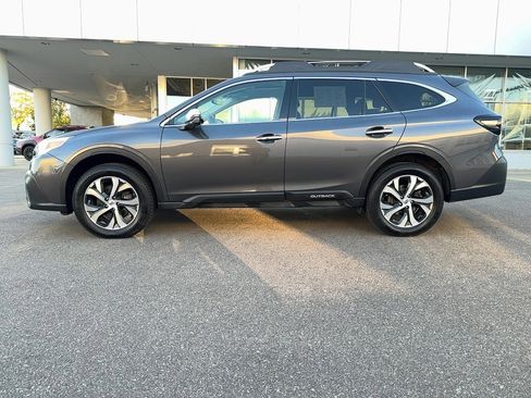 Used 2020 Subaru Outback Touring XT image 4