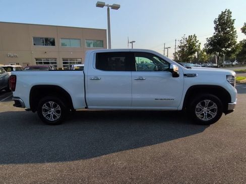 Used 2025 GMC Sierra 1500 SLT RWD image 4