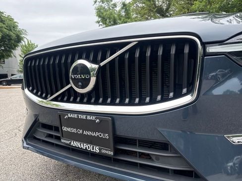 Used 2022 Volvo XC60 B5 Momentum w/ Advanced Package AWD/4WD image 4