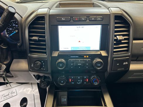 Used 2021 Ford F350 XLT w/ XLT Premium Package image 6