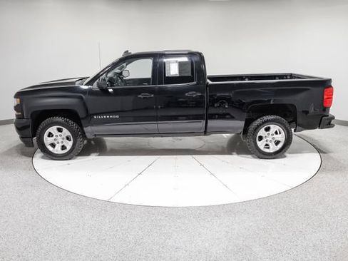 Used 2018 Chevrolet Silverado 1500 LT w/ All Star Edition AWD/4WD image 31