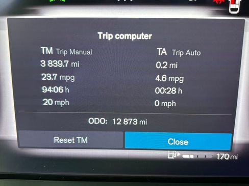 Used 2024 Volvo XC60 B5 Plus w/ Climate Package image 8