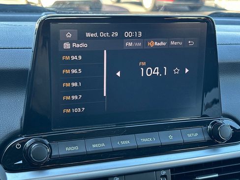 Used 2024 Kia Forte LXS image 17