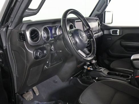 Used 2023 Jeep Gladiator Sport image 20