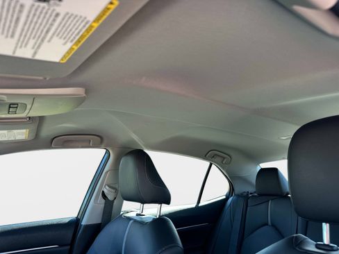 Used 2018 Toyota Camry XSE image 17