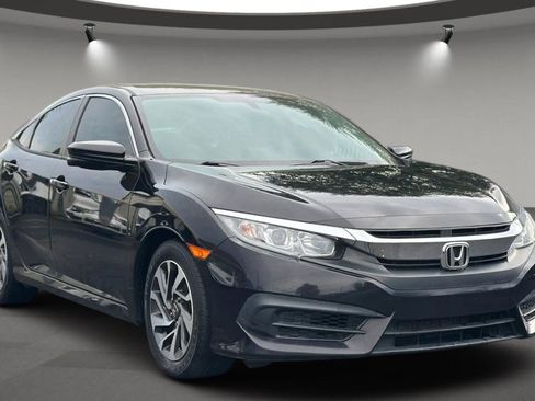 Used 2017 Honda Civic EX image 9