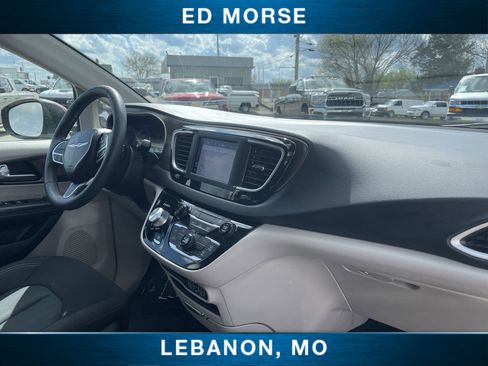 Used 2023 Chrysler Voyager LX FWD image 26