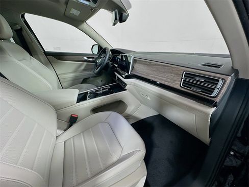 New 2026 Volkswagen Atlas SEL image 30