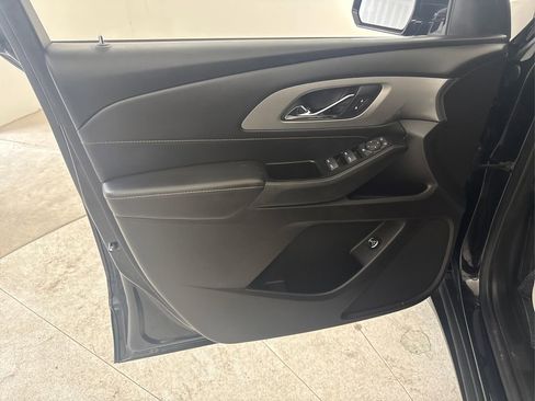 Used 2019 Chevrolet Traverse LT FWD image 27