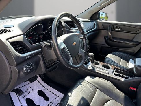 Used 2015 Chevrolet Traverse LTZ FWD image 13