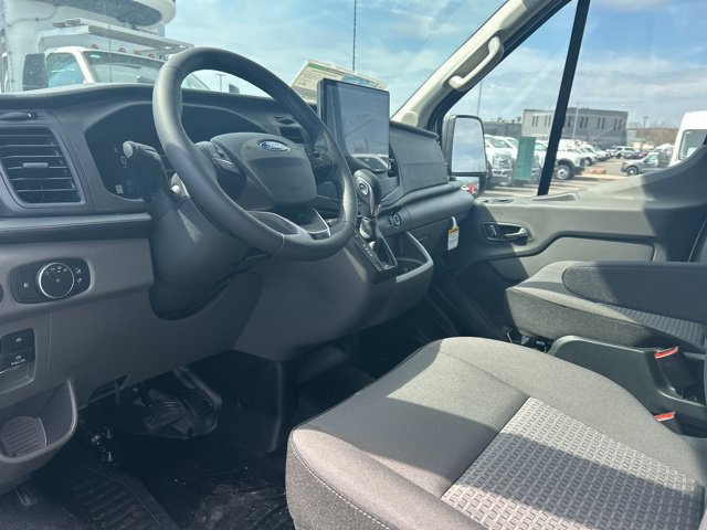 New 2026 Ford Transit 250 148 Medium Roof w/ Load Area Protection Package RWD image 16