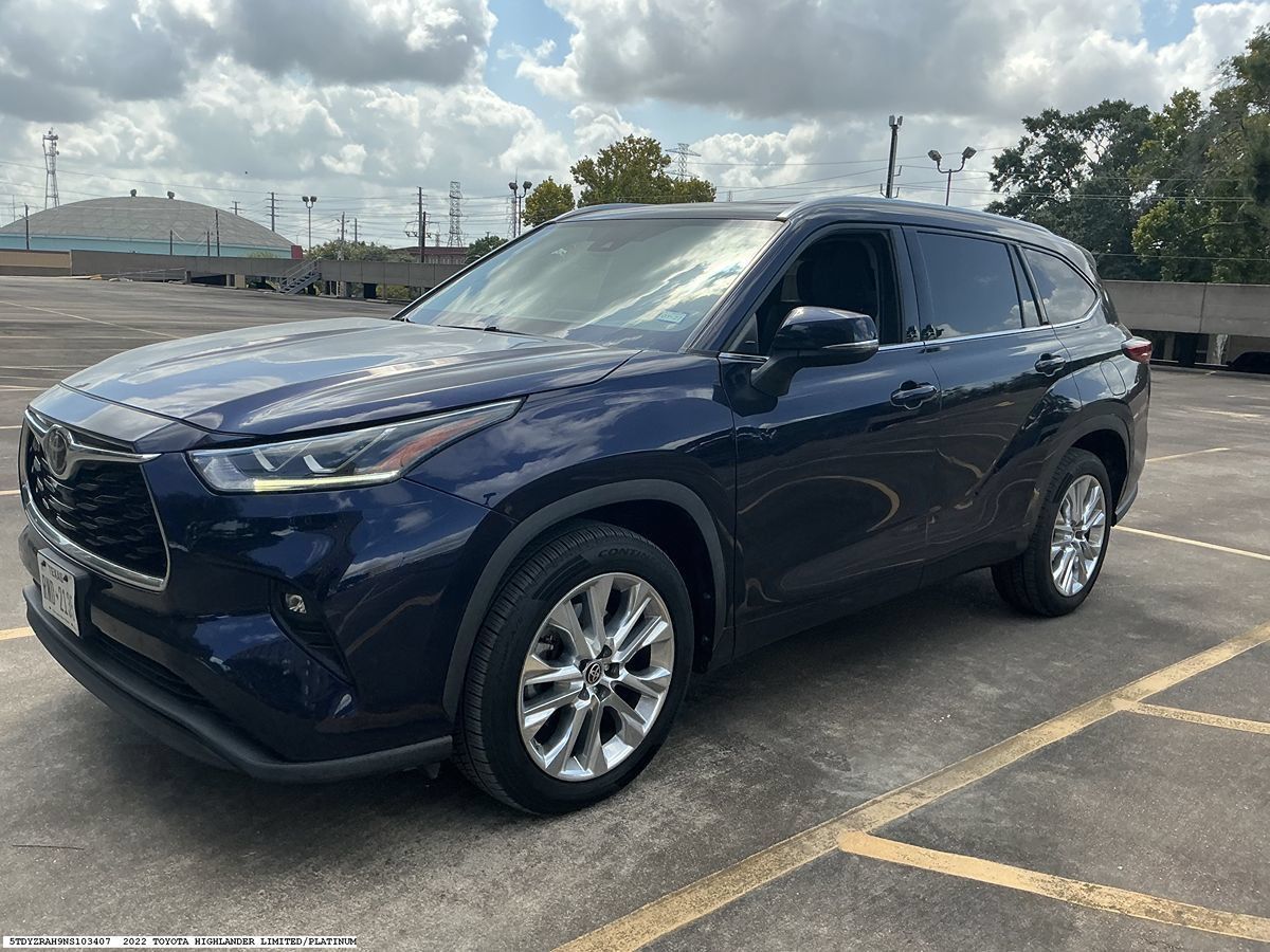 Used 2022 Toyota Highlander Limited FWD image 4