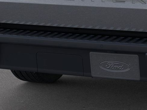 New 2025 Ford Maverick XL image 23