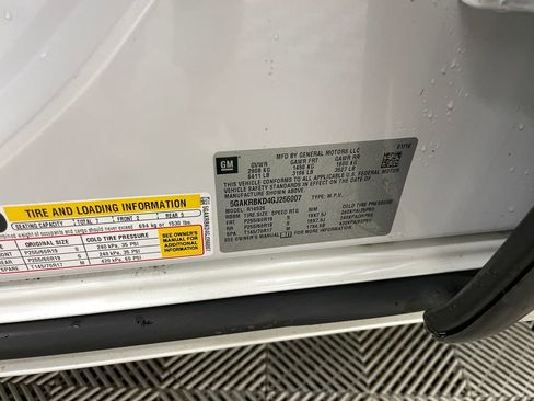 Used 2016 Buick Enclave Leather w/ Trailering Package FWD image 36
