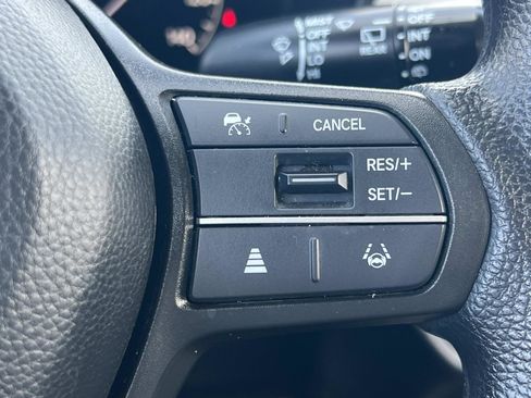 Used 2024 Honda HR-V LX image 10