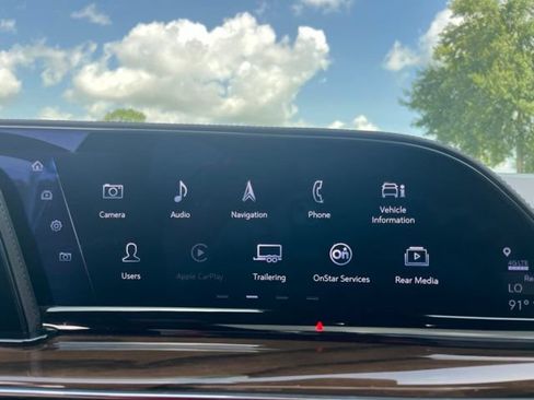 Used 2023 Cadillac Escalade Sport Platinum w/ Heavy-Duty Trailer Package AWD/4WD image 28