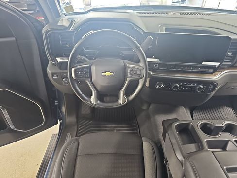 Certified 2024 Chevrolet Silverado 1500 LT AWD/4WD image 19