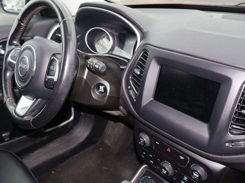 Used 2019 Jeep Compass Latitude w/ Popular Equipment Group image 10