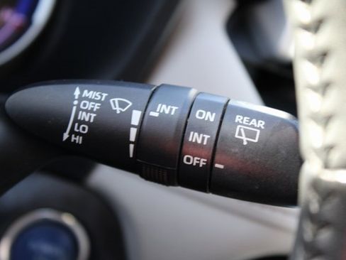 Used 2020 Toyota RAV4 Limited image 36