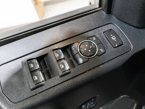 Used 2017 Ford F250 Lariat w/ Lariat Ultimate Package AWD/4WD image 14