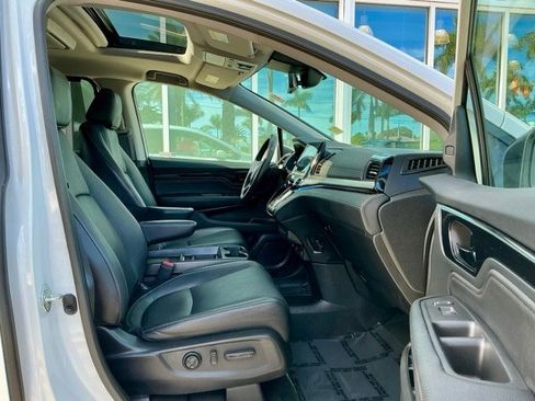 Certified 2022 Honda Odyssey Touring image 21