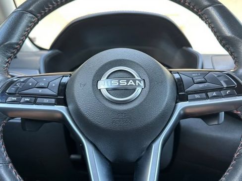 Used 2024 Nissan Altima 2.5 SR FWD image 25