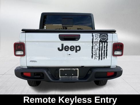 Certified 2024 Jeep Gladiator Sport image 8