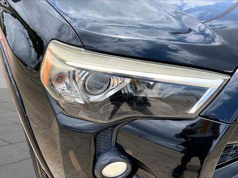 Used 2015 Toyota 4Runner SR5 RWD image 28