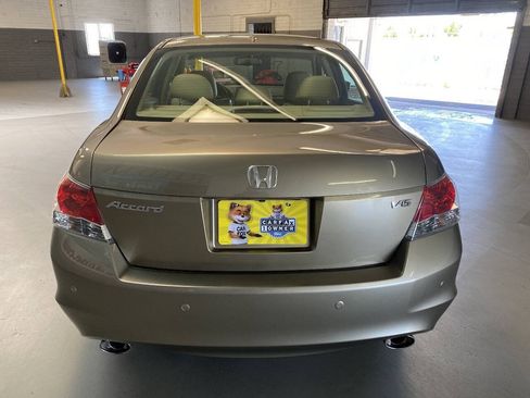 Used 2010 Honda Accord EX-L image 5