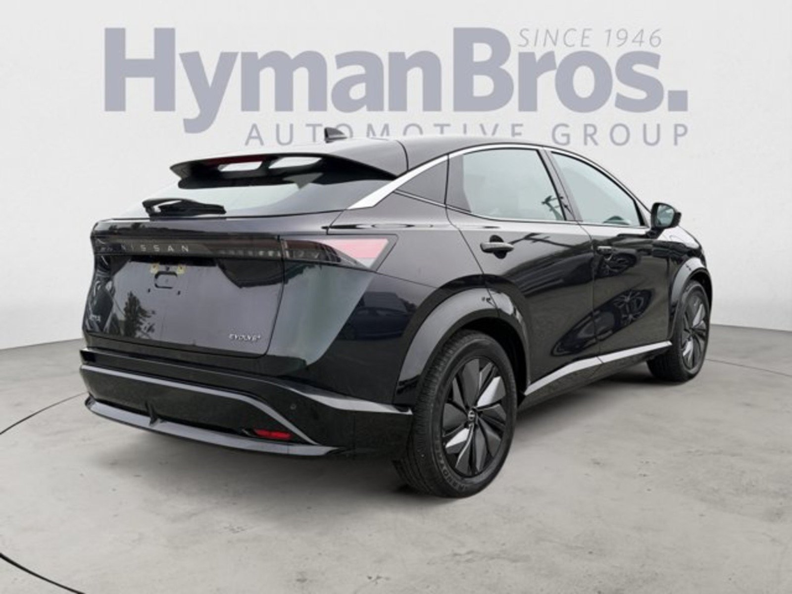 Used 2024 Nissan Ariya FWD image 3